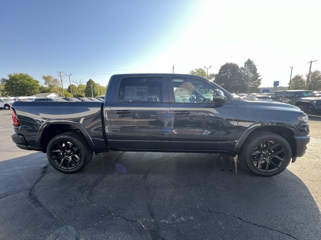 2026 Ram 1500 Laramie photo 2