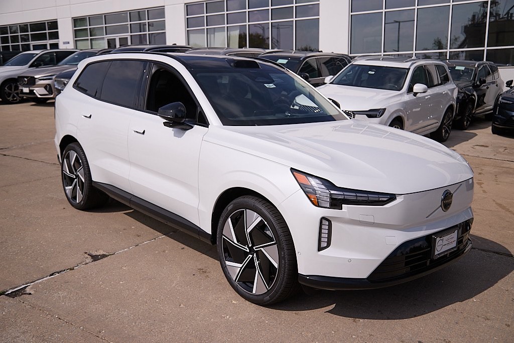 2025 VOLVO EX90 - Image 3