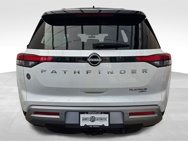2025 Nissan Pathfinder Platinum photo 3