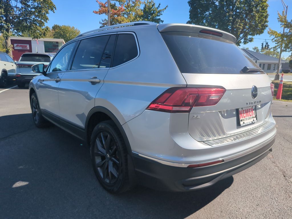 2022 Volkswagen Tiguan SE photo 4