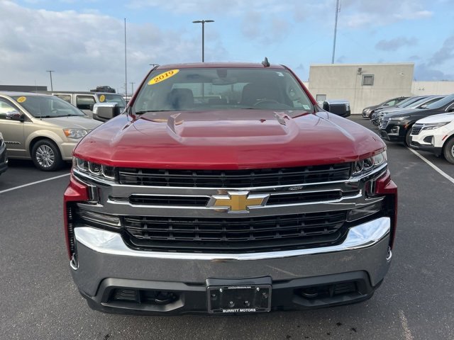 2019 Chevrolet Silverado 1500 LT photo 2