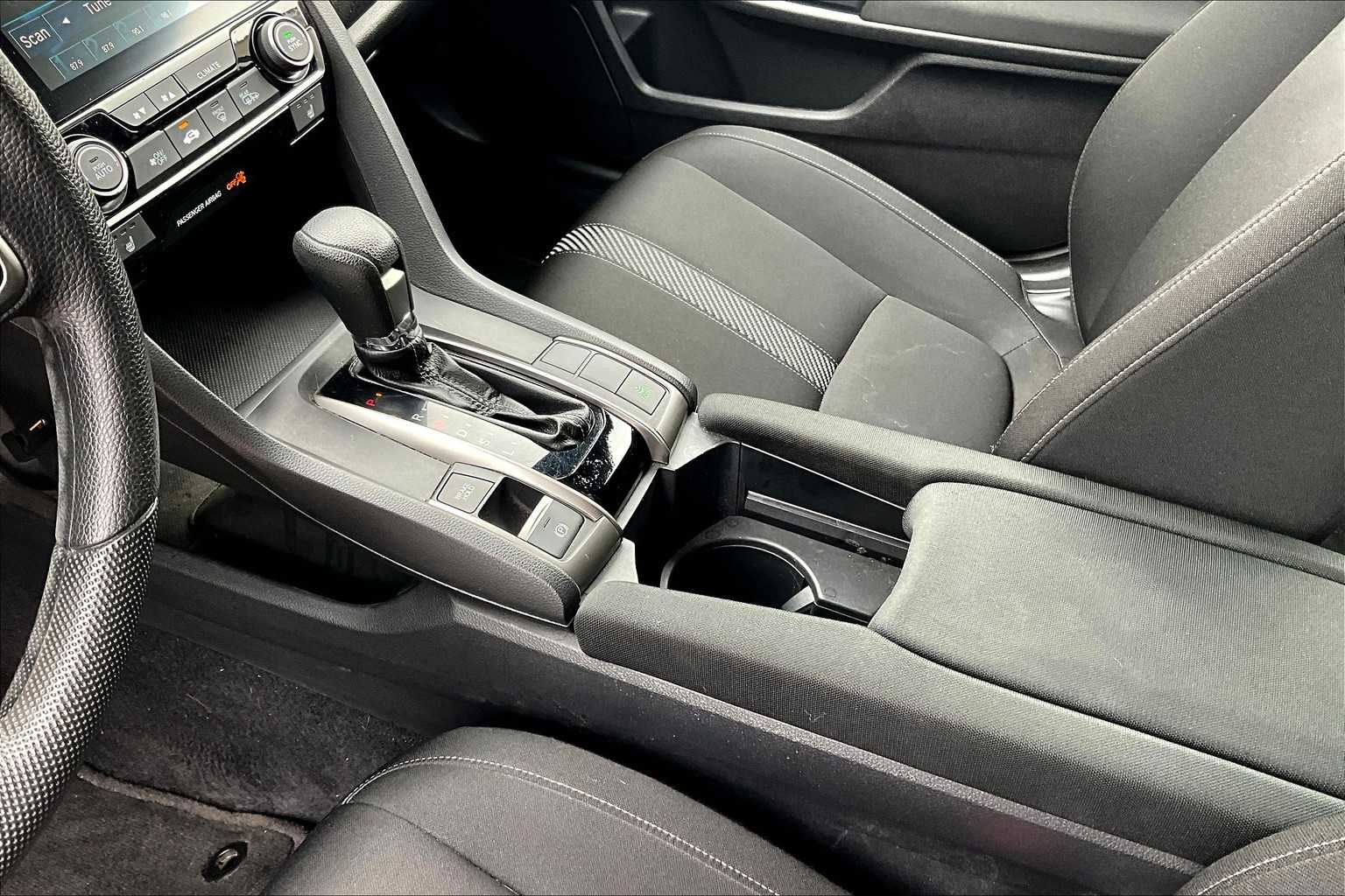 2019 Honda Civic Hatchback EX photo 16
