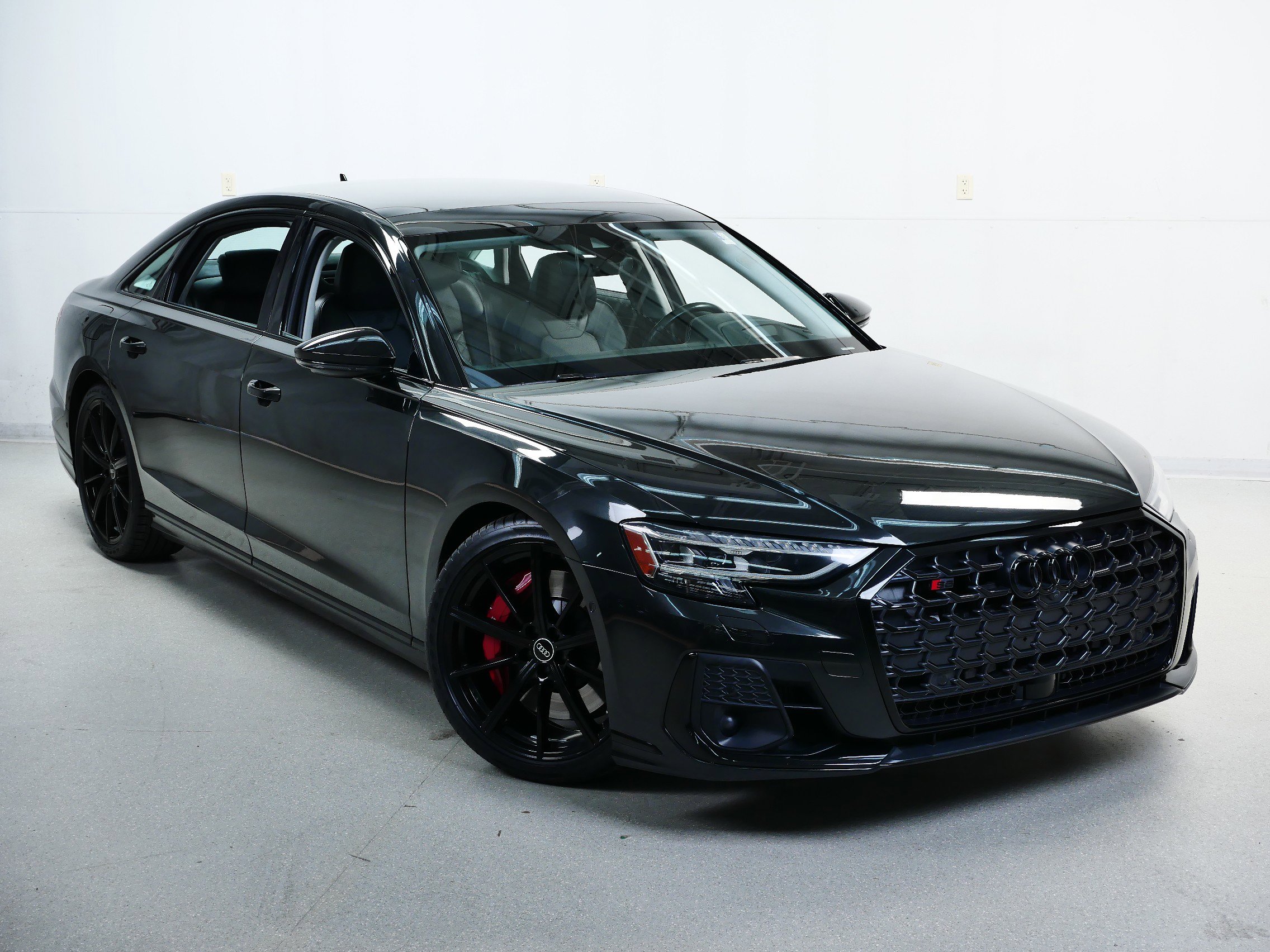 2022 Audi S8 4.0T Quattro photo 4