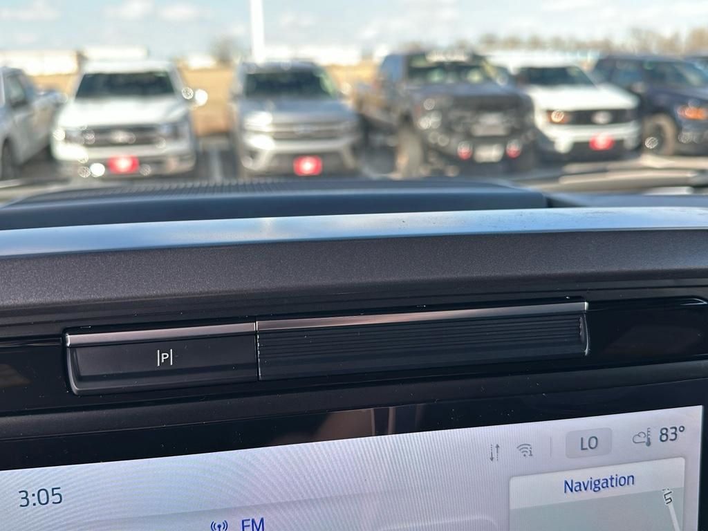 2025 Ford F-150 XLT photo 22