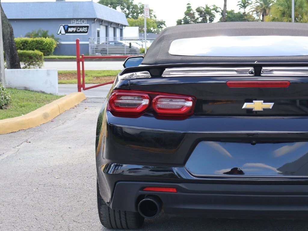 2023 Chevrolet Camaro 2LT photo 12