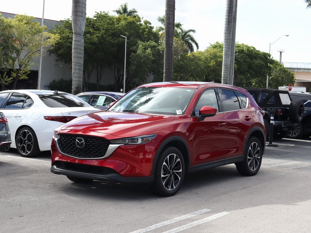 2023 Mazda CX-5 S Premium package