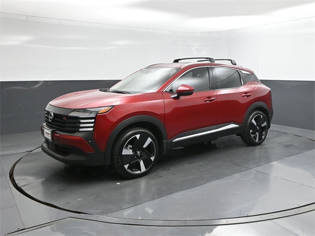 2025 Nissan Kicks SR AWD's photo