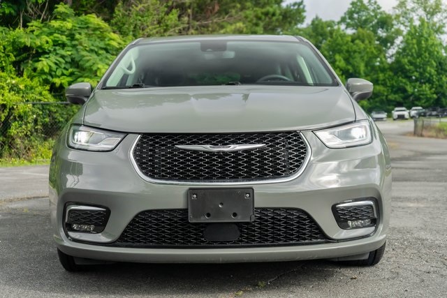 2023 Chrysler Pacifica Hybrid Touring L photo 5