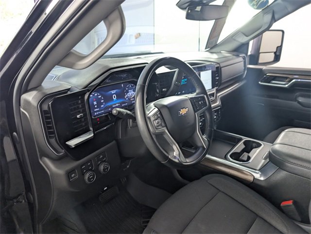 2024 Chevrolet Silverado 2500HD LT photo 9