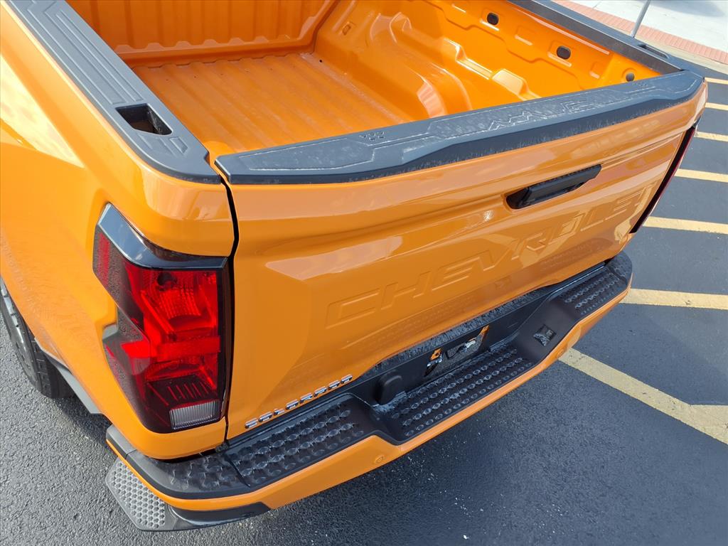 2026 Chevrolet Colorado LT photo 18