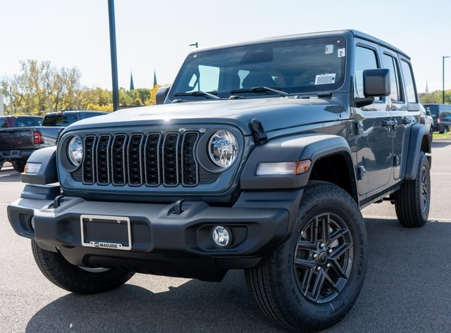 2026 Jeep Wrangler 4-Door Sport S's photo