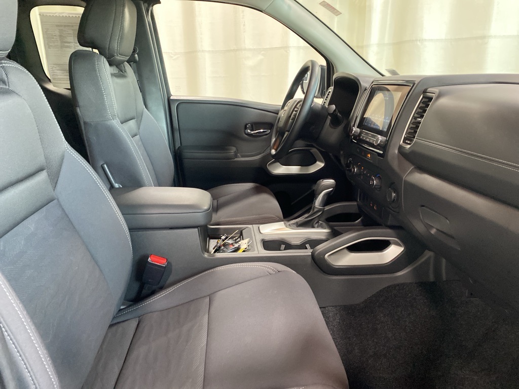 2024 Nissan Frontier SV photo 7