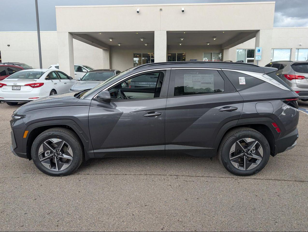 2025 Hyundai Tucson Hybrid SEL Convenience photo 3