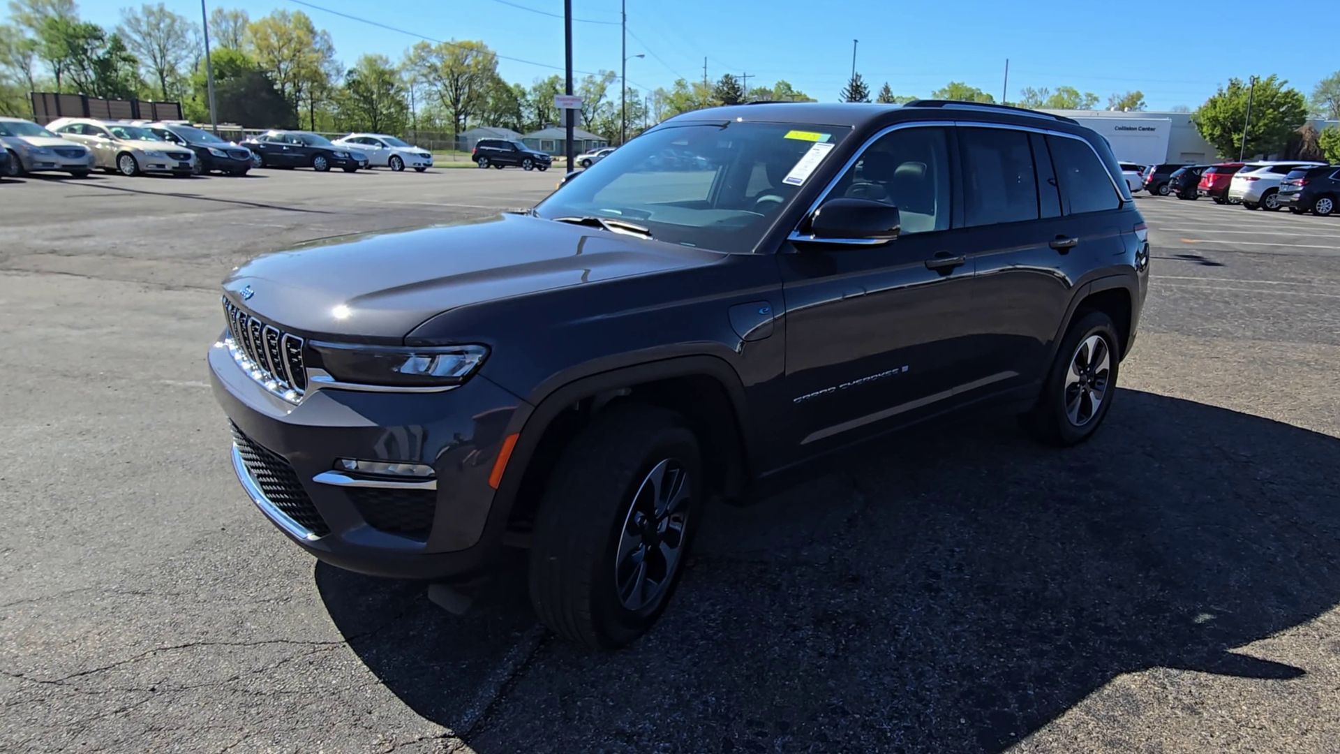 2023 Jeep Cherokee Base photo 37