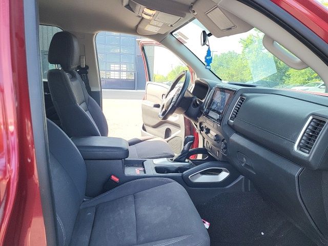 2022 Nissan Frontier Crew Cab photo 11