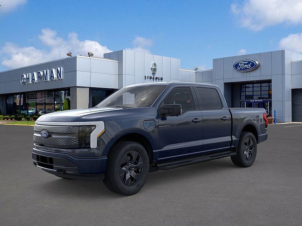 2025 Ford F-150 Lightning Flash's photo
