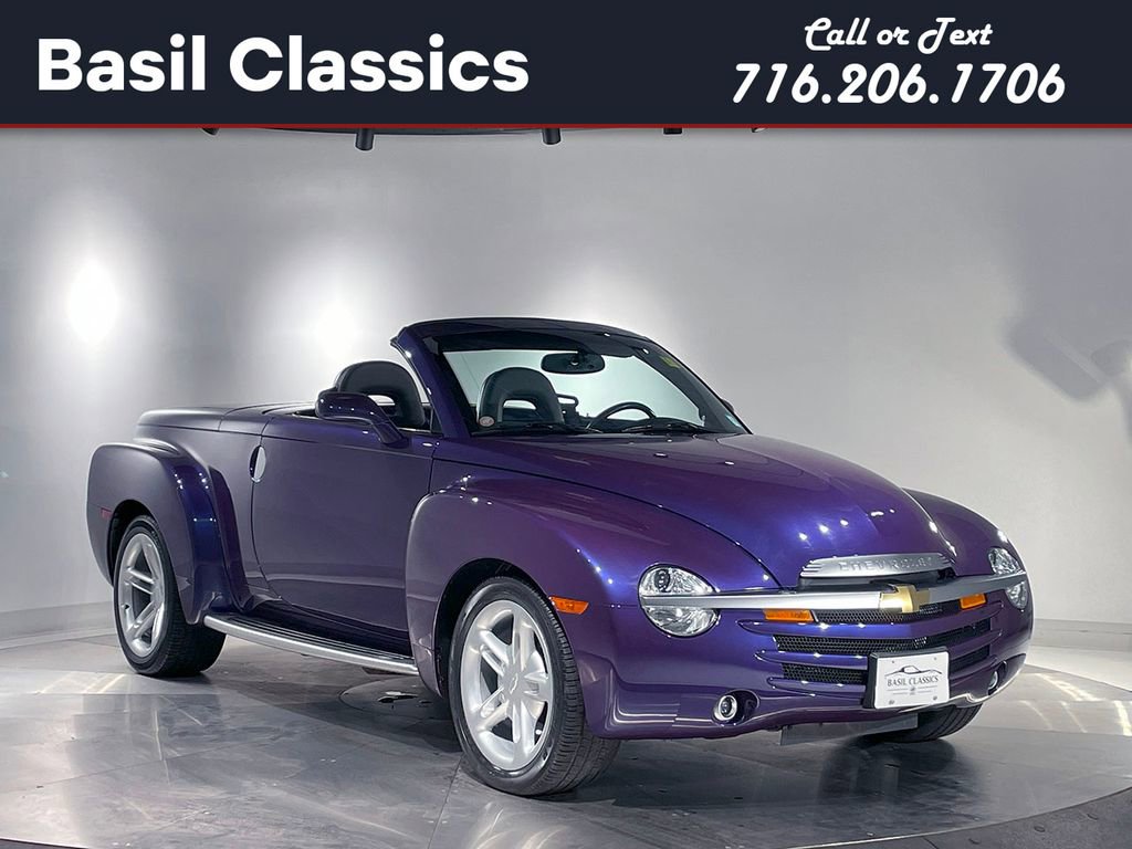 2004 Chevrolet SSR LS's photo