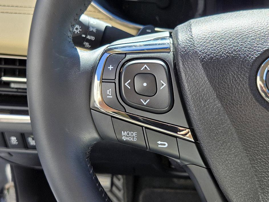 2018 Toyota Avalon Limited photo 27