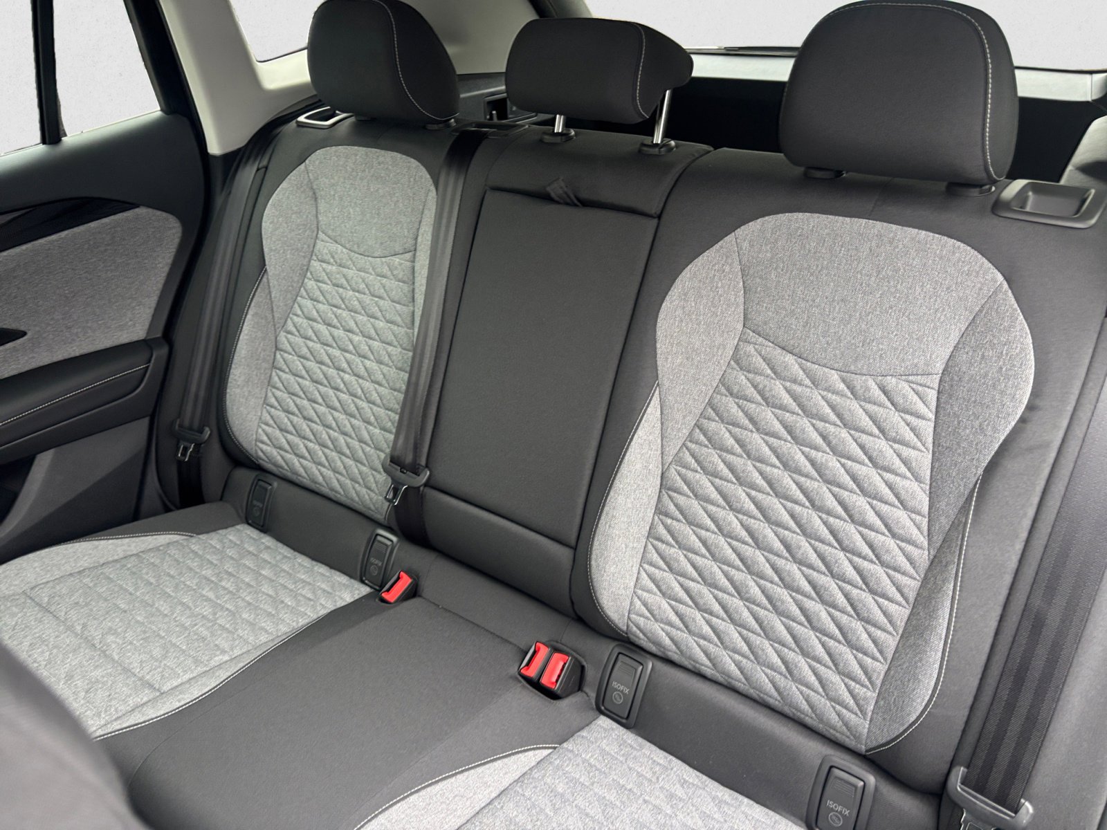 2025 Volkswagen Tiguan S photo 12