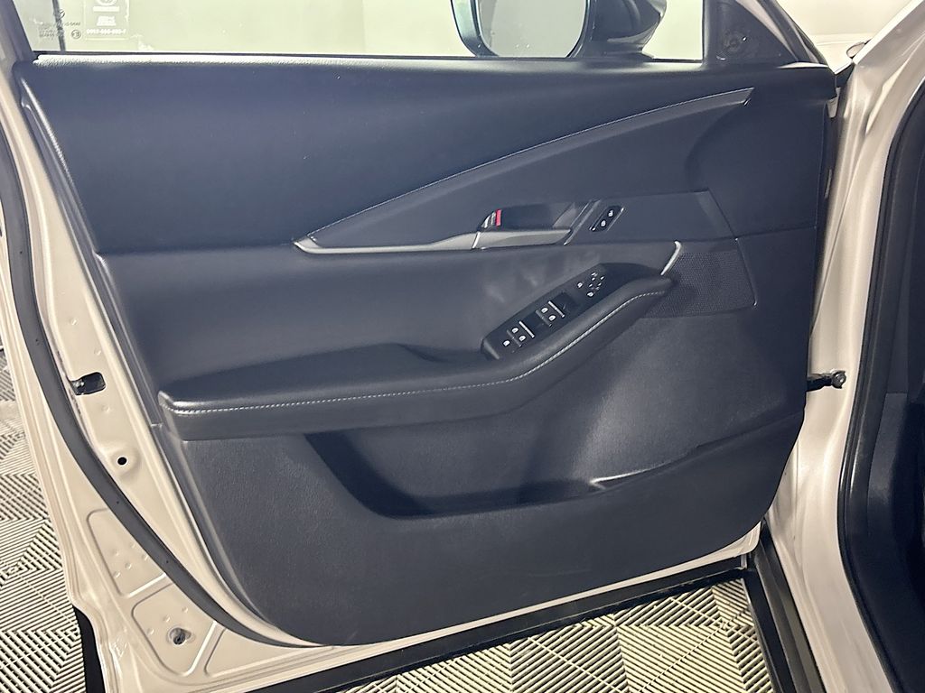 2024 Mazda CX-30 2.5 Select Sport photo 9