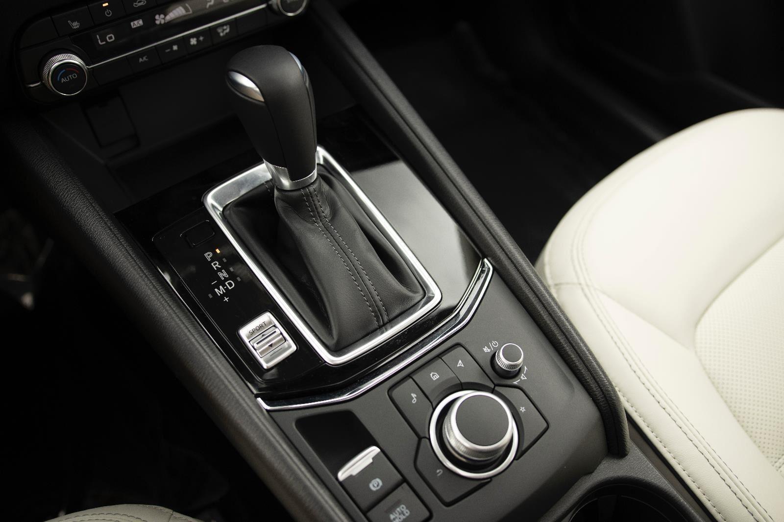 2025 Mazda CX-5 2.5 S Preferred photo 8
