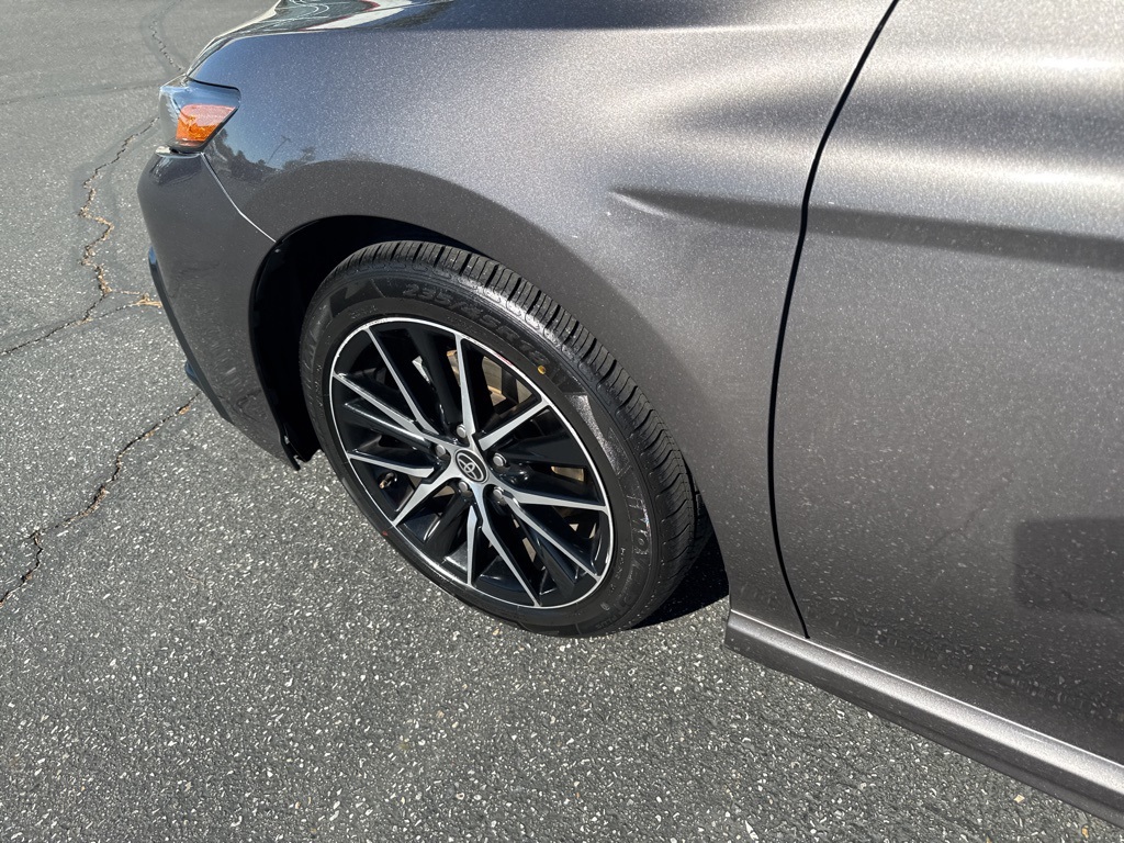2022 Toyota Camry SE photo 10
