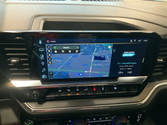 2025 Chevrolet Silverado 1500 High Country photo 3