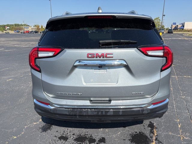 2024 Gmc Terrain SLT photo 5