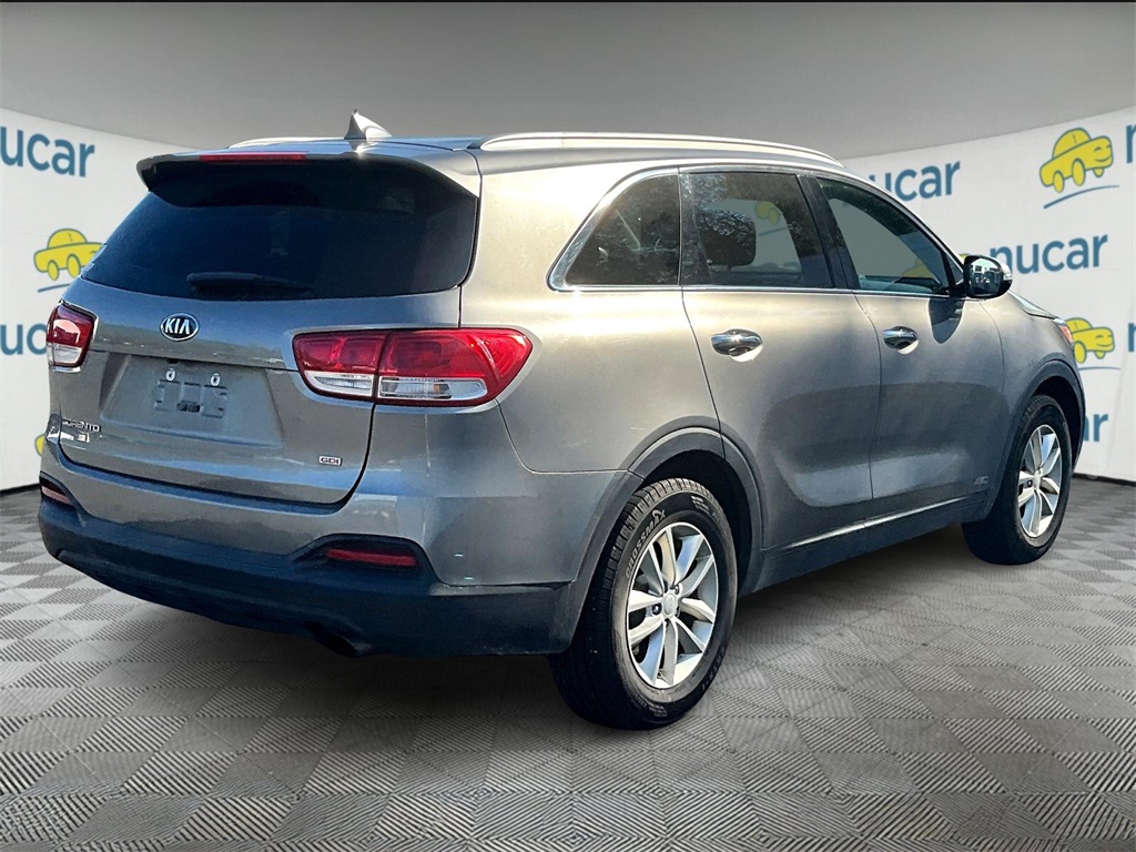 2018 Kia Sorento LX photo 6