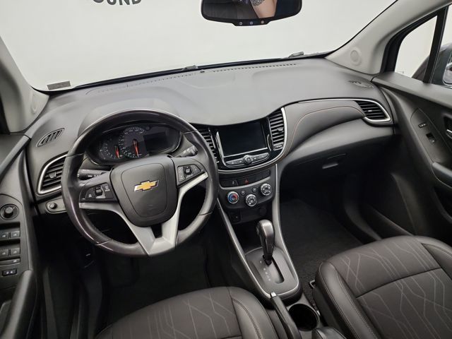2022 Chevrolet Trax LT photo 13