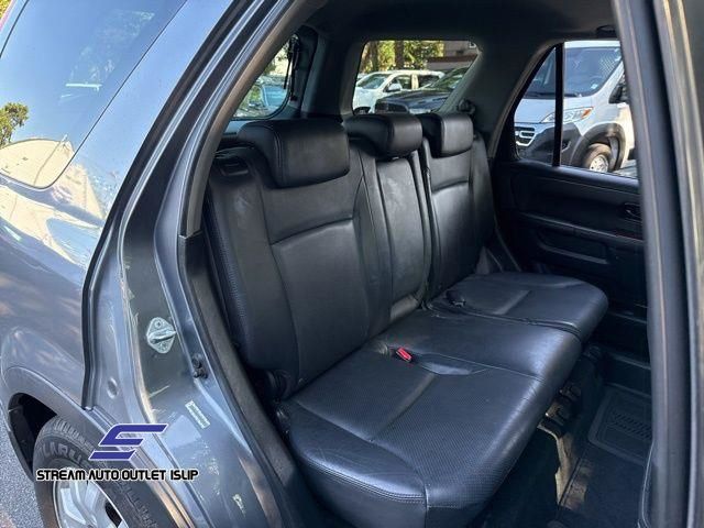 2005 Honda CR-V SE photo 13