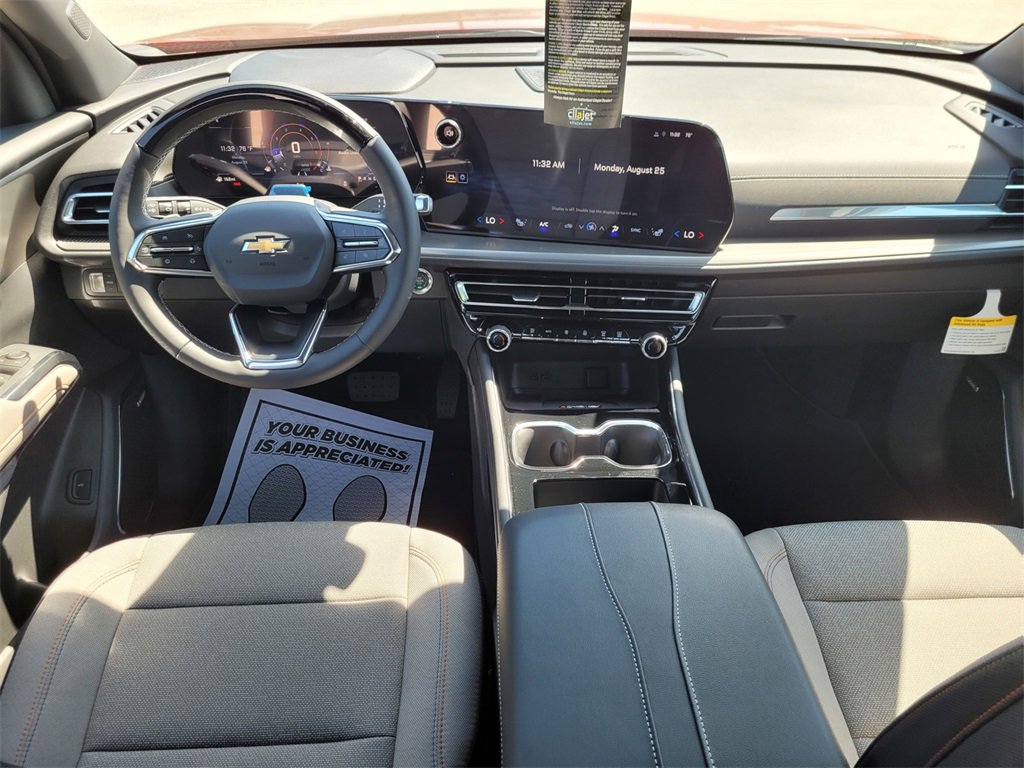 2026 Chevrolet Traverse photo 9