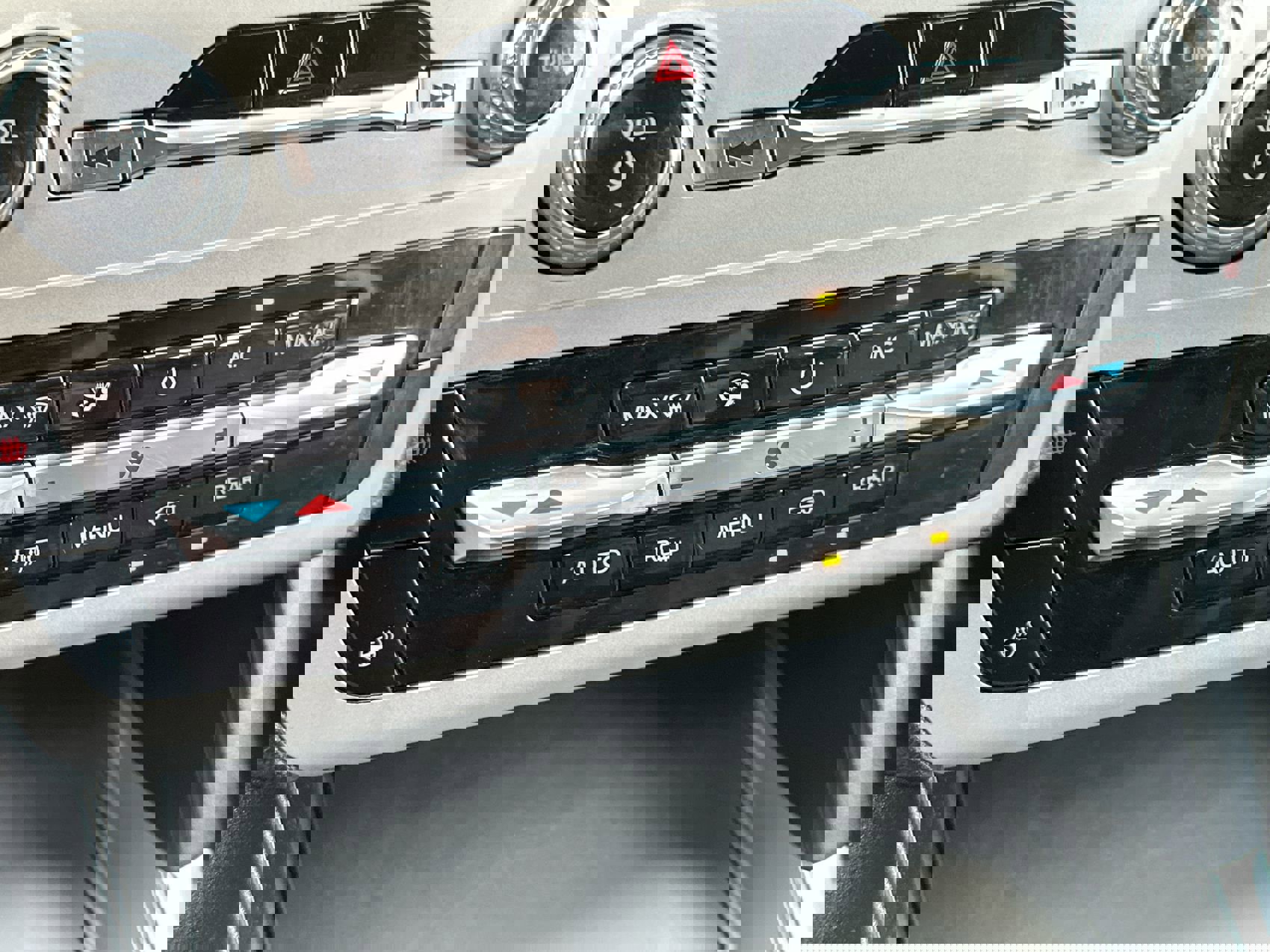 2023 Ford Explorer Timberline photo 19