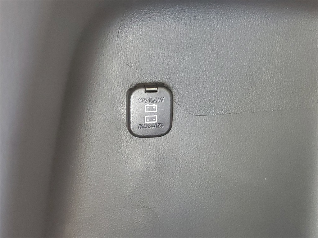2025 Mazda CX-50 2.5 Select photo 7