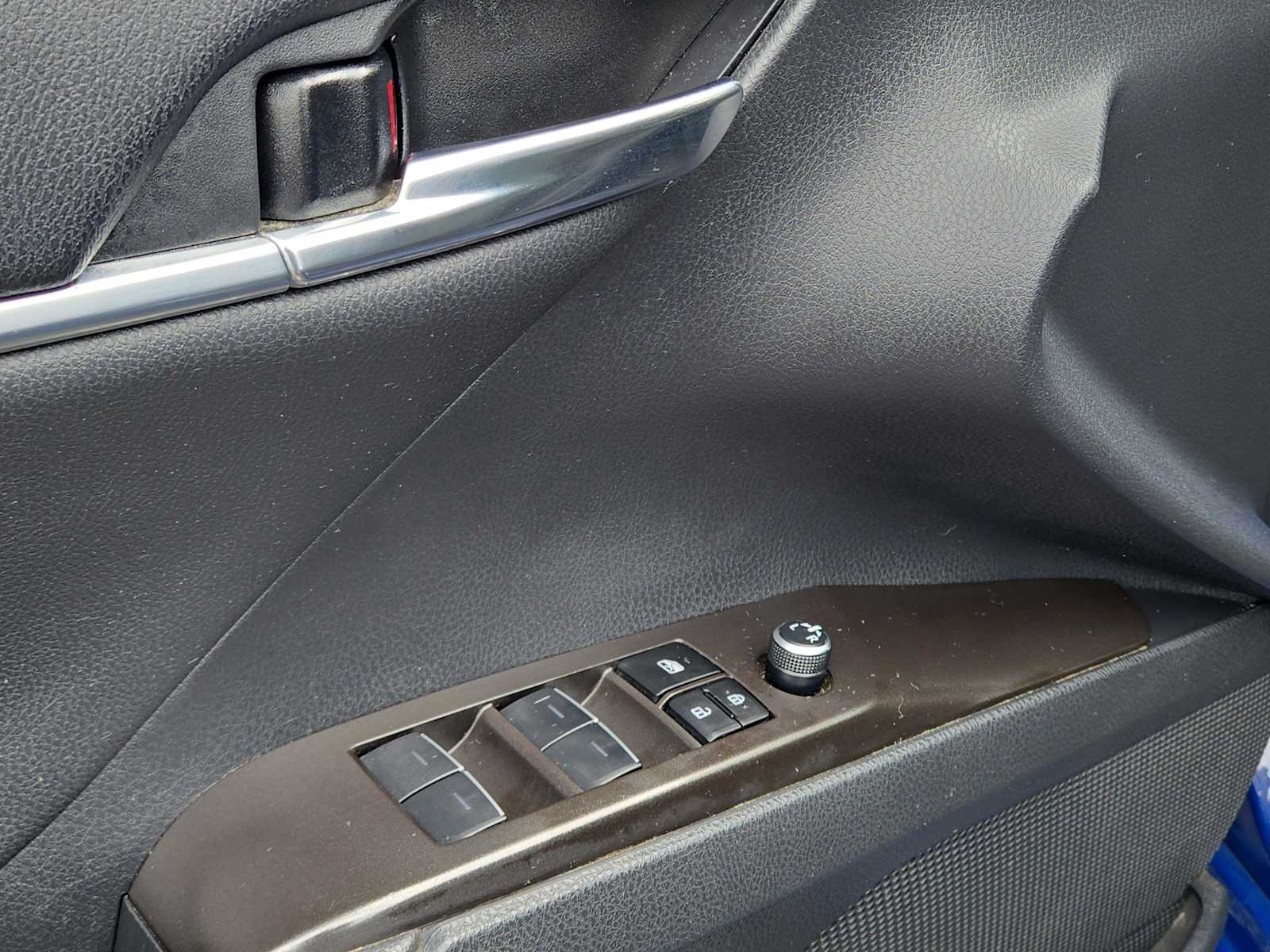 2024 Toyota Camry XLE photo 19