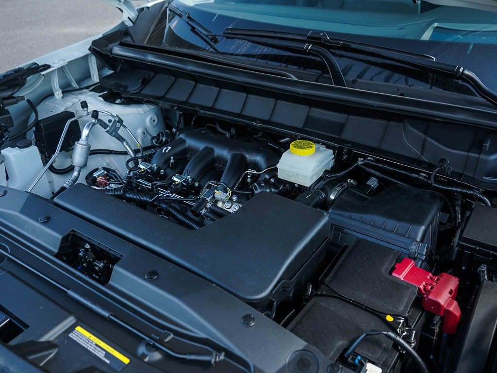 2025 Nissan Pathfinder Platinum photo 4