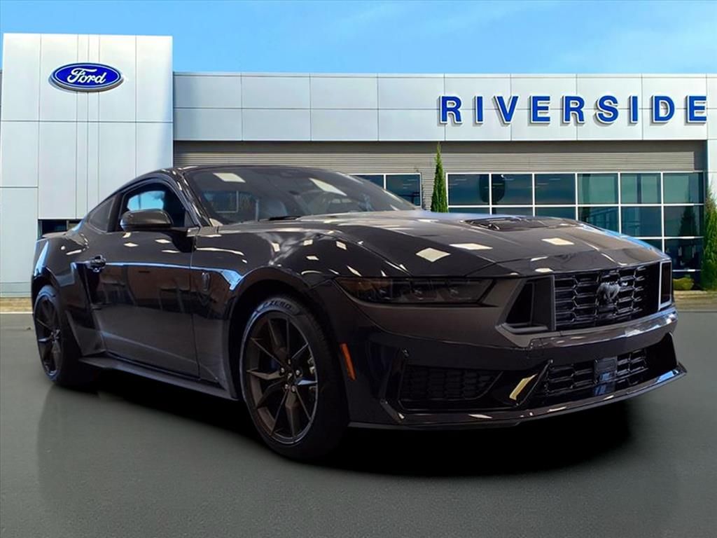 2025 Ford Mustang Dark Horse's photo