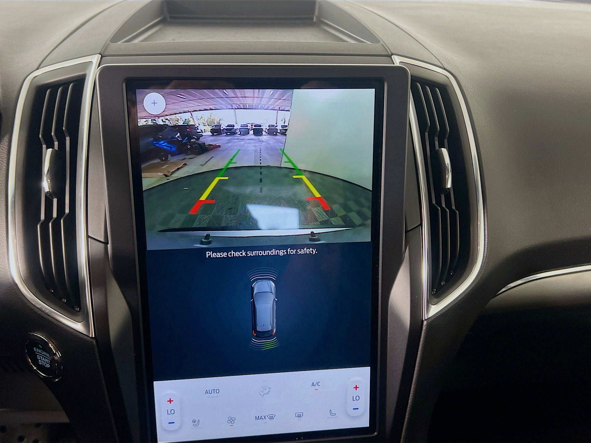 2024 Ford Edge Titanium photo 19