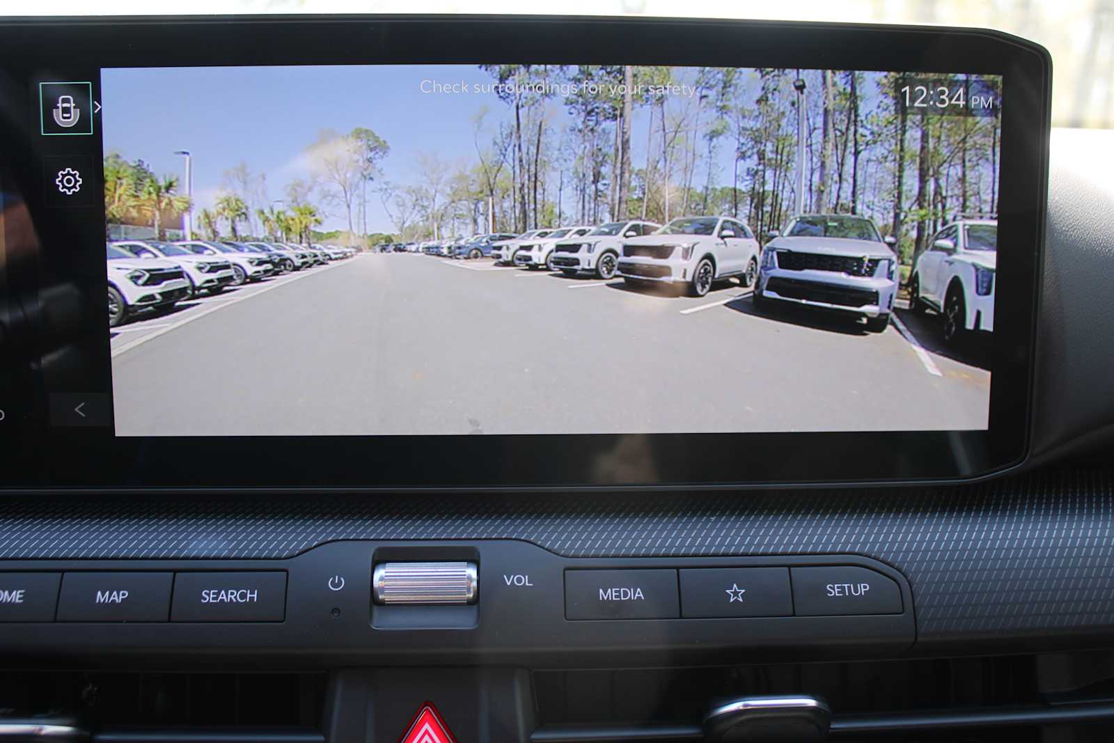 2025 Kia K4 GT-Line photo 40