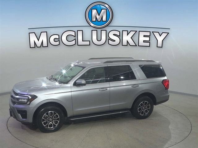 2023 Ford Expedition XLT's photo