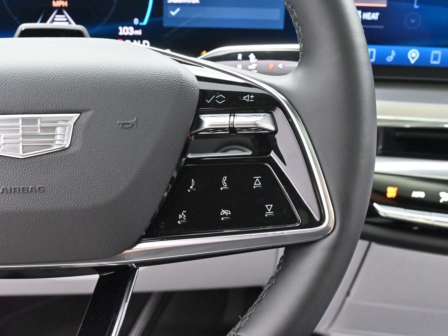 2024 Cadillac Lyriq Luxury photo 16