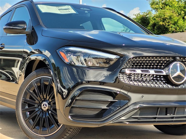 2025 Mercedes Benz GLA 250 photo 3