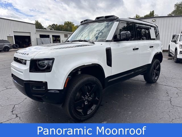2025 Land Rover Defender X-Dynamic SE photo 3