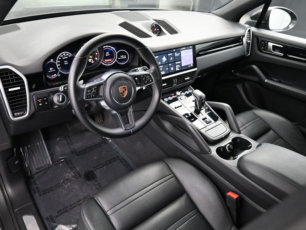 2019 Porsche Cayenne Base photo 3
