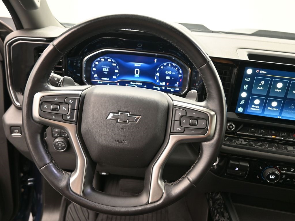 2022 Chevrolet Silverado 1500 LT Trail Boss photo 3