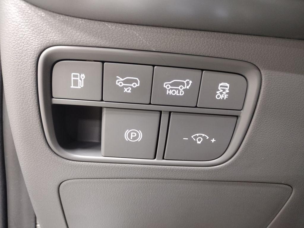 2026 Hyundai Ioniq SEL photo 17