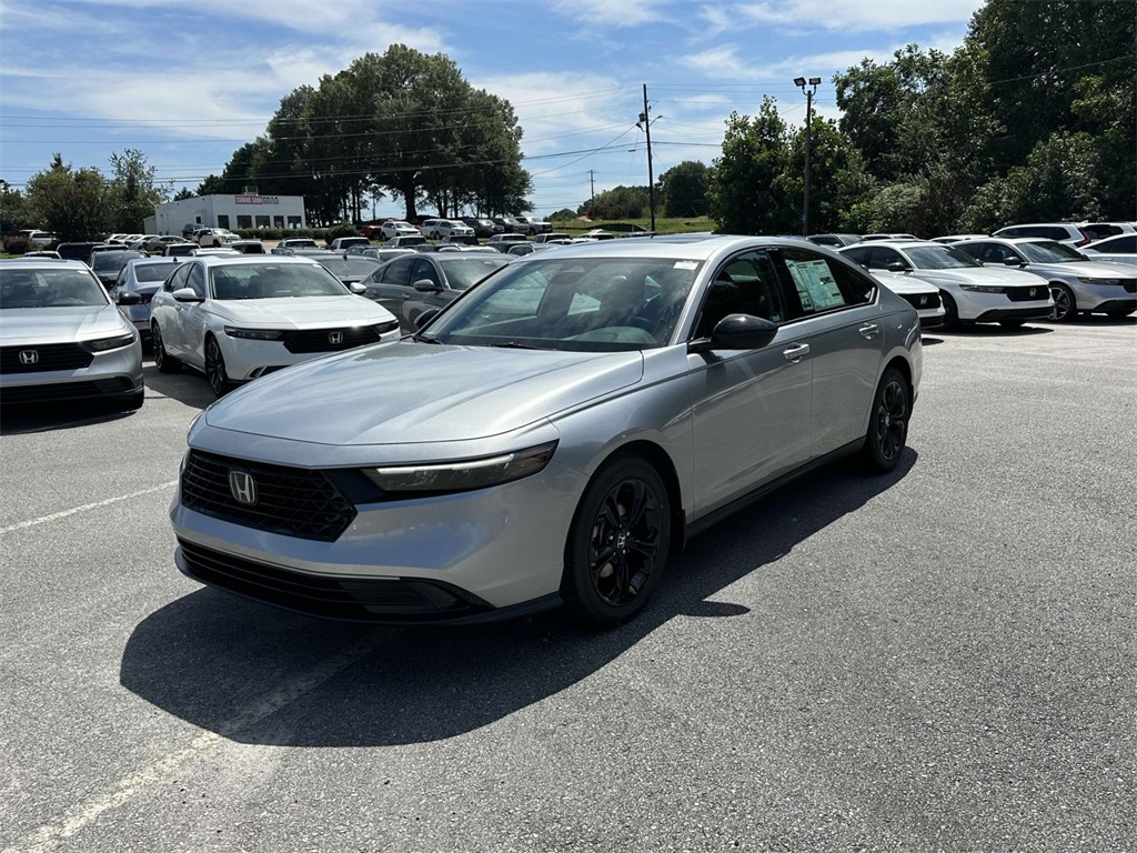 2025 Honda Accord SE photo 2
