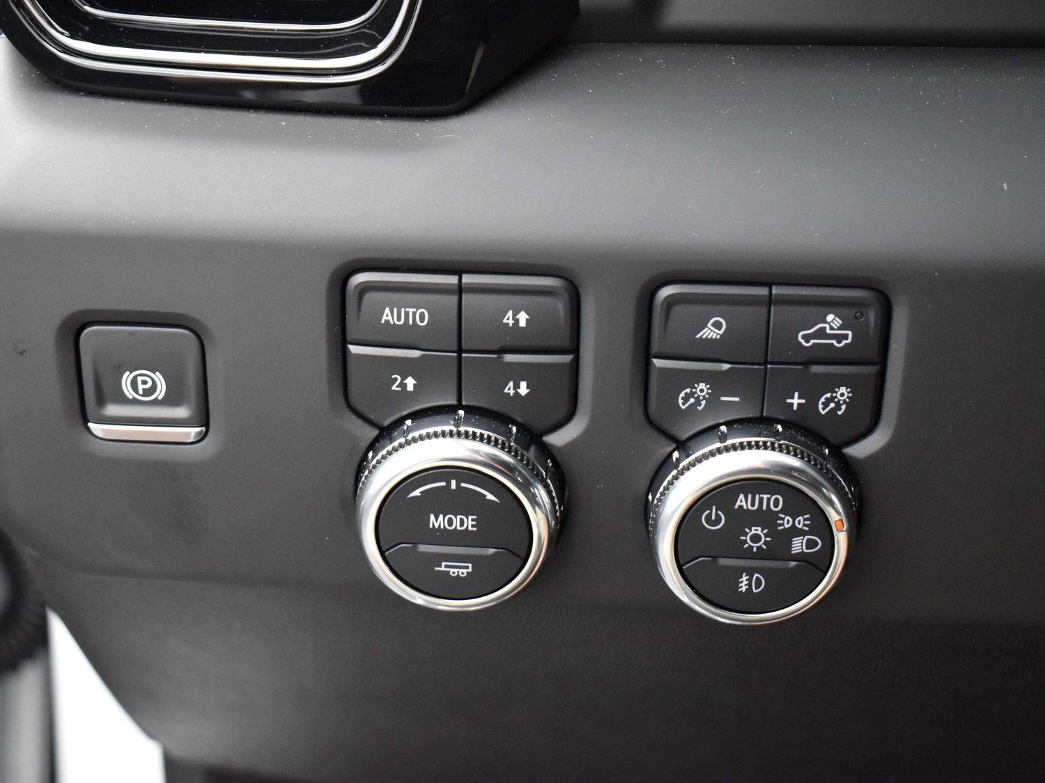2025 Gmc Sierra HD AT4 photo 28