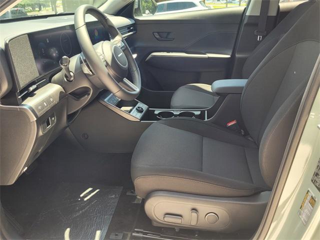 2025 Hyundai Kona SEL photo 10