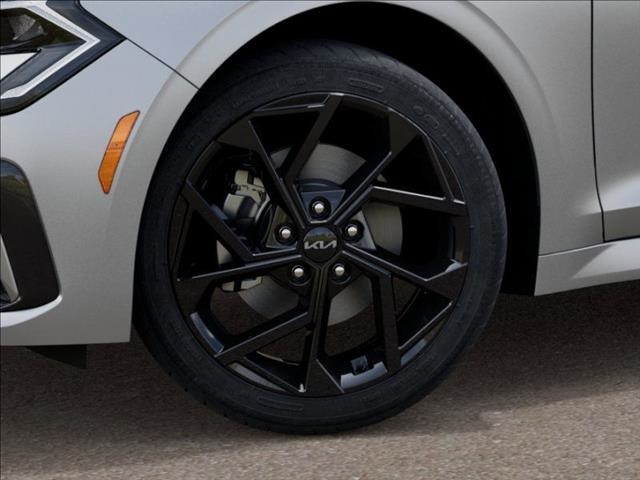 2026 Kia K5 GT-Line photo 9